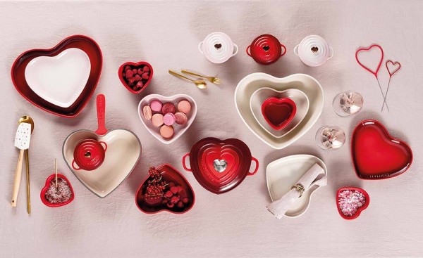 Le Creuset Teller Herzform Herzteller Steinzeug Meringue 23cm