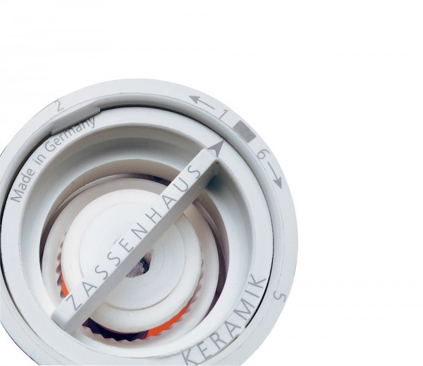 Zassenhaus Pfeffermühle Frankfurt Keramikmahlwerk Olivenholz 14cm