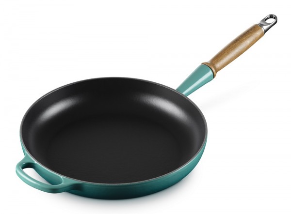 Le Creuset Bratpfanne mit Holzgriff Signature Gusseisen Bleu Riviera Blau 28cm