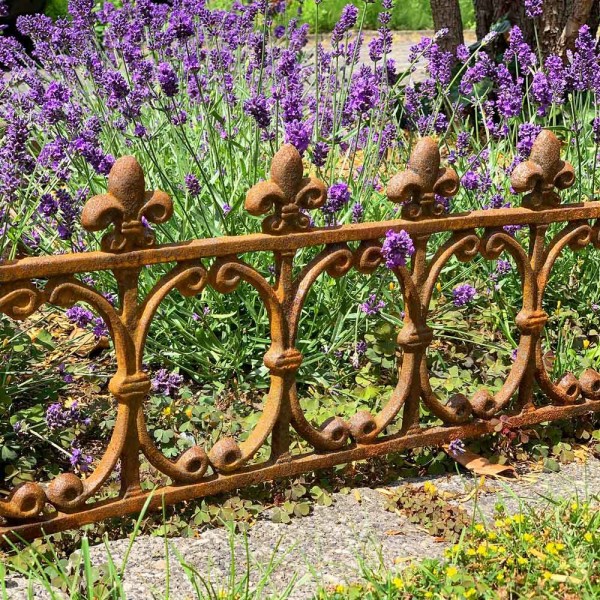 Beetzaun Metall Gusseisen Lilie Rost Beeteinfassung Antik-Stil Beetumrandung 83cm