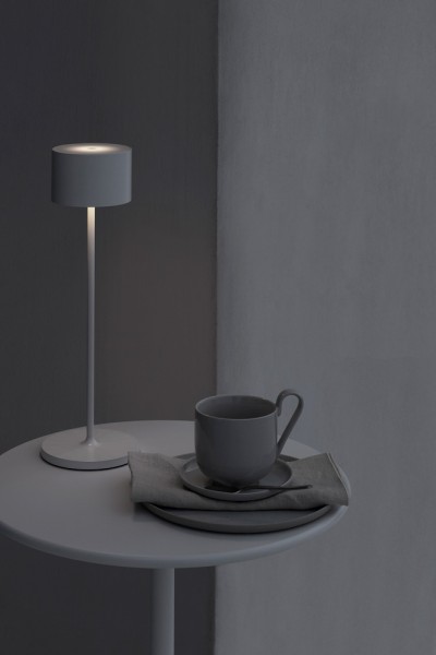 blomus Tischleuchte FAROL kabellos dimmbar LED Akku Outdoor Warm Grey anthrazit
