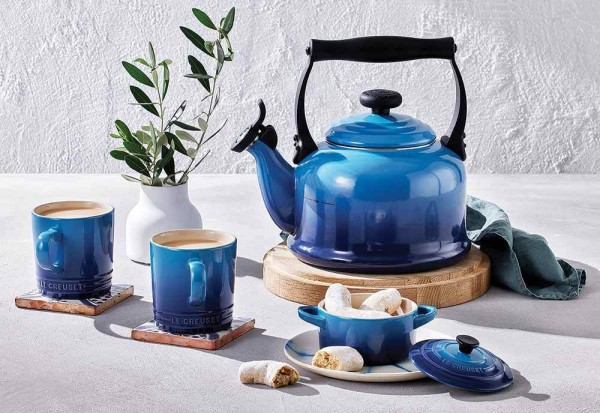 Le Creuset Wasserkessel Tradition Azure Blau 2,1L