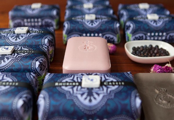 Castelbel Tile Seife Rhubarb & Cassis (Rhabarber & Cassis) Olivenöl-Seife - 300g