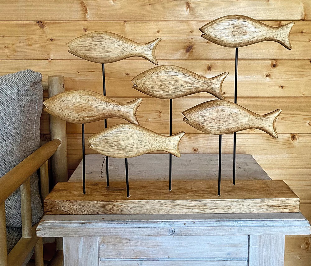 Dekofigur Fische Holz auf Ständer Holzskulptur Dekofische Maritim 40x48cm Dekofigur Fische Holz auf Ständer Holzskulptur Dekofische Maritim 40x48cm