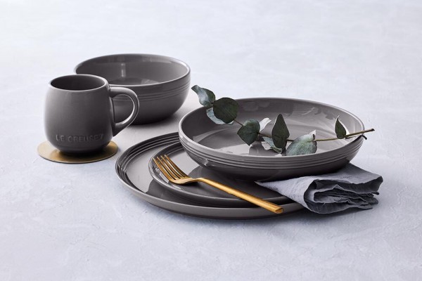 Le Creuset Frühstücksteller Coupe Steinzeug Flint Grau 22cm