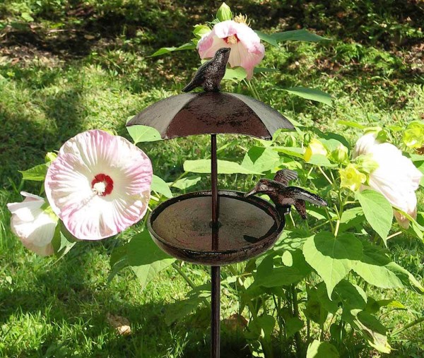 Vogeltränke Schirm Gartenstecker Vogelbad mit Dach Futterstation 112cm