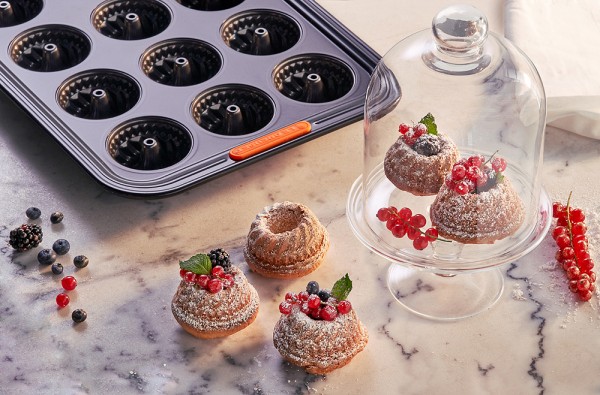 Le Creuset 12er Mini-Gugelhupfform Antihaft-Backform