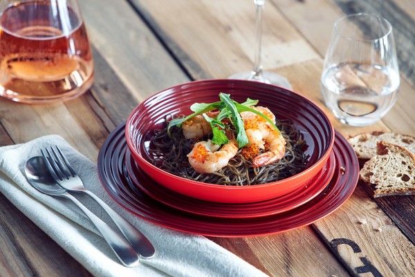 Le Creuset Suppenteller Steinzeug Kirschrot 22cm