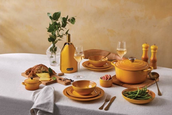Le Creuset Speiseteller Steinzeug Nectar Gelb 27cm
