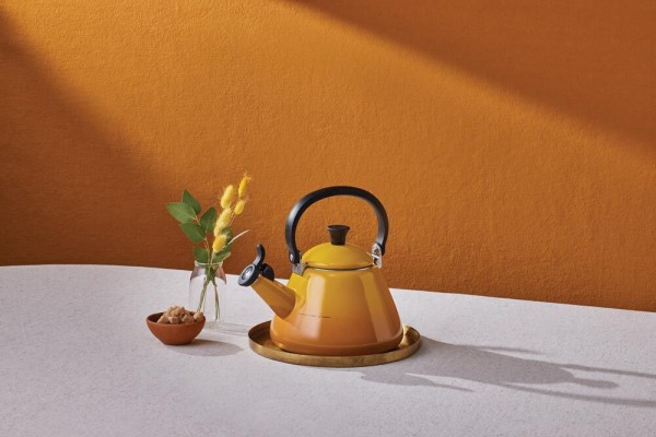 Le Creuset Wasserkessel Kone Nectar Gelb 1,6L