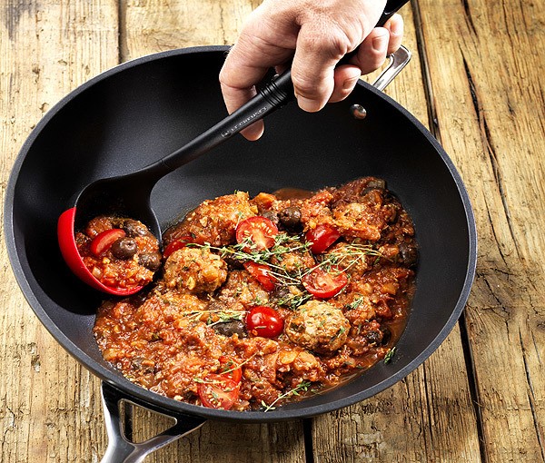 Le Creuset Schöpflöffel mit Silikon-Einsatz Schwarz/Rot