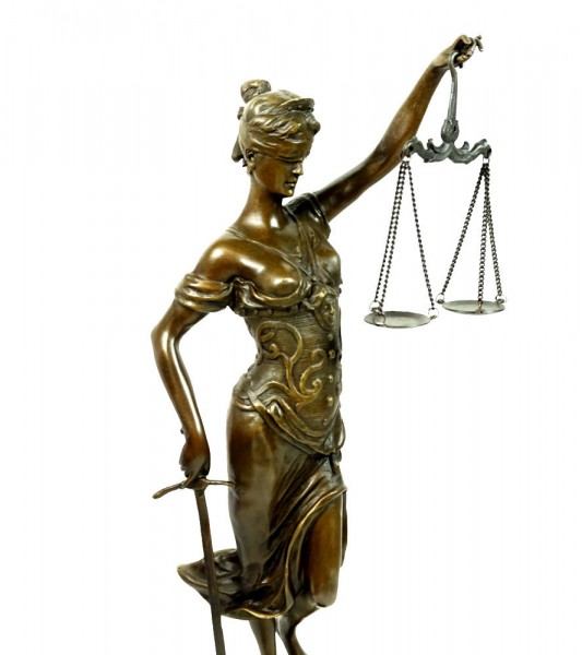 Bronze Skulptur Figur Justitia Göttin der Gerechtigkeit Marmorsockel 41cm